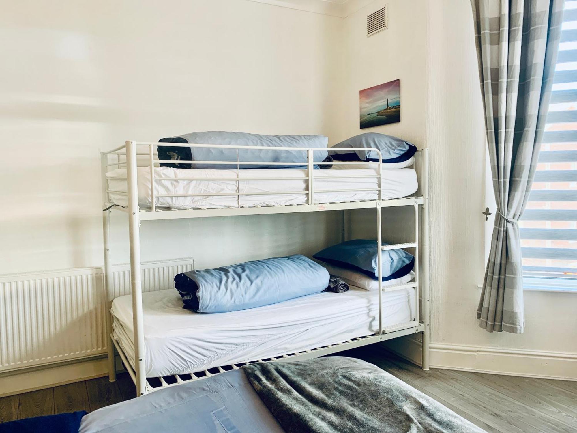 The Whitehouse Holiday Apartments Blackpool Eksteriør billede